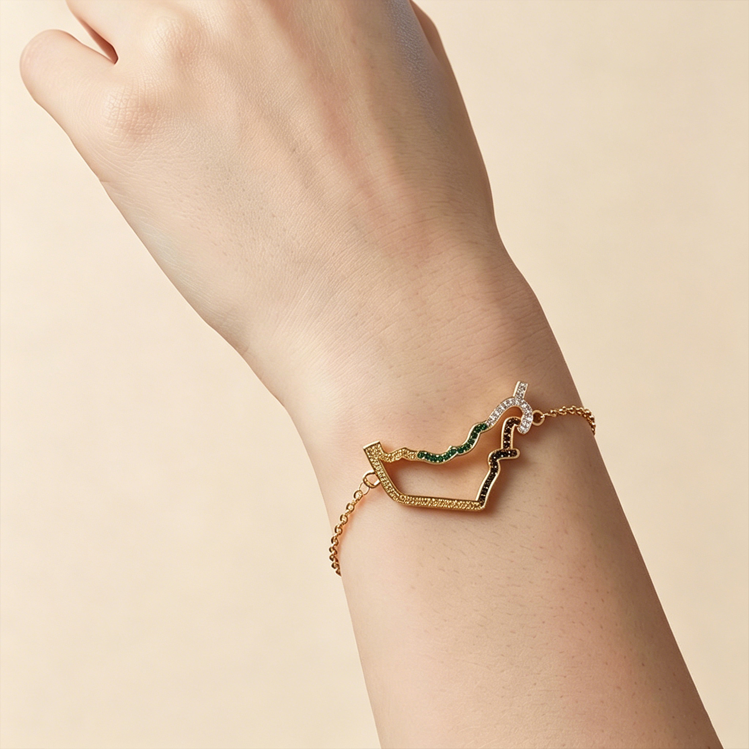 Patriotic UAE Map Crystal Desi - مراجعة Women Fashion Uae وسعره