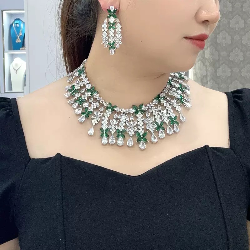 New Fashion UAE Dubai Bridal J - مراجعة Women Fashion Uae وسعره