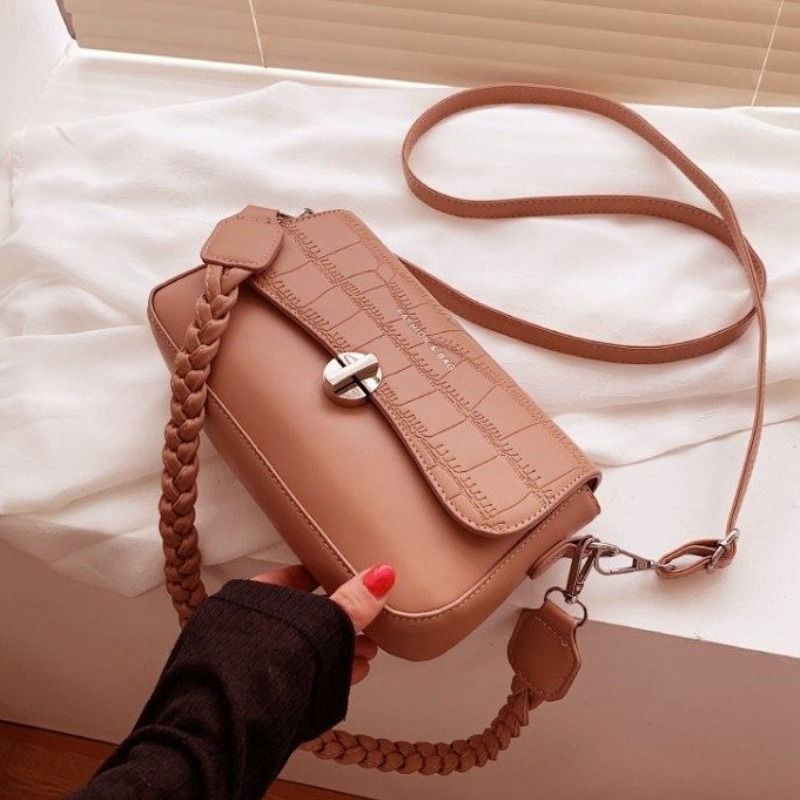 Fashionable Leather Diaper Bag - مراجعة Women Fashion Brand Logo وسعره