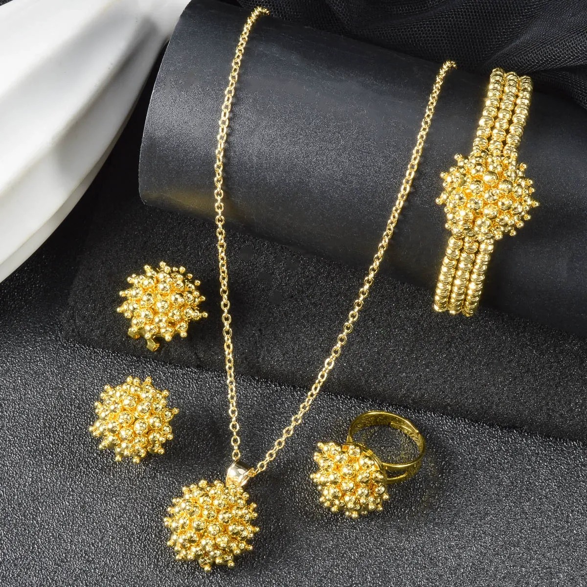 Dubai UAE Women Wedding Jewelr - مراجعة Women Fashion Uae وسعره