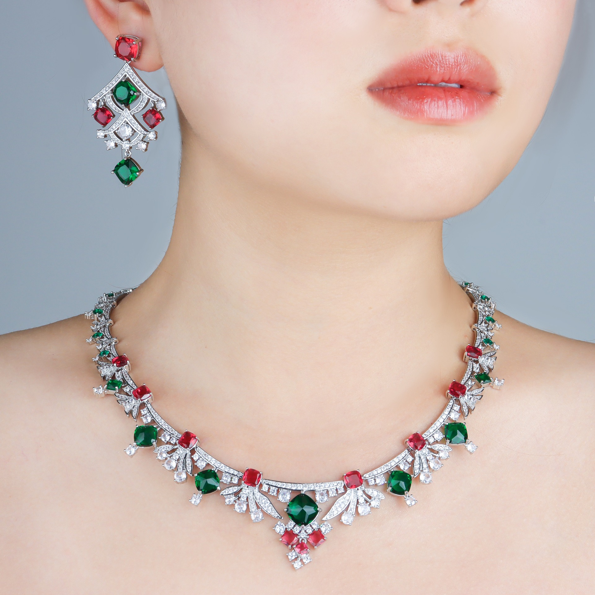 Luxury Women Zircoina Earrings - مراجعة Women Fashion Uae وسعره