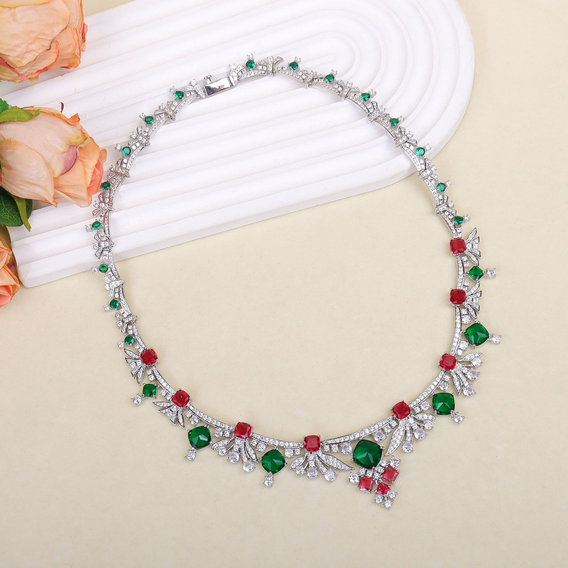 Luxury Women Zircoina Earrings - مراجعة Women Fashion Uae وسعره