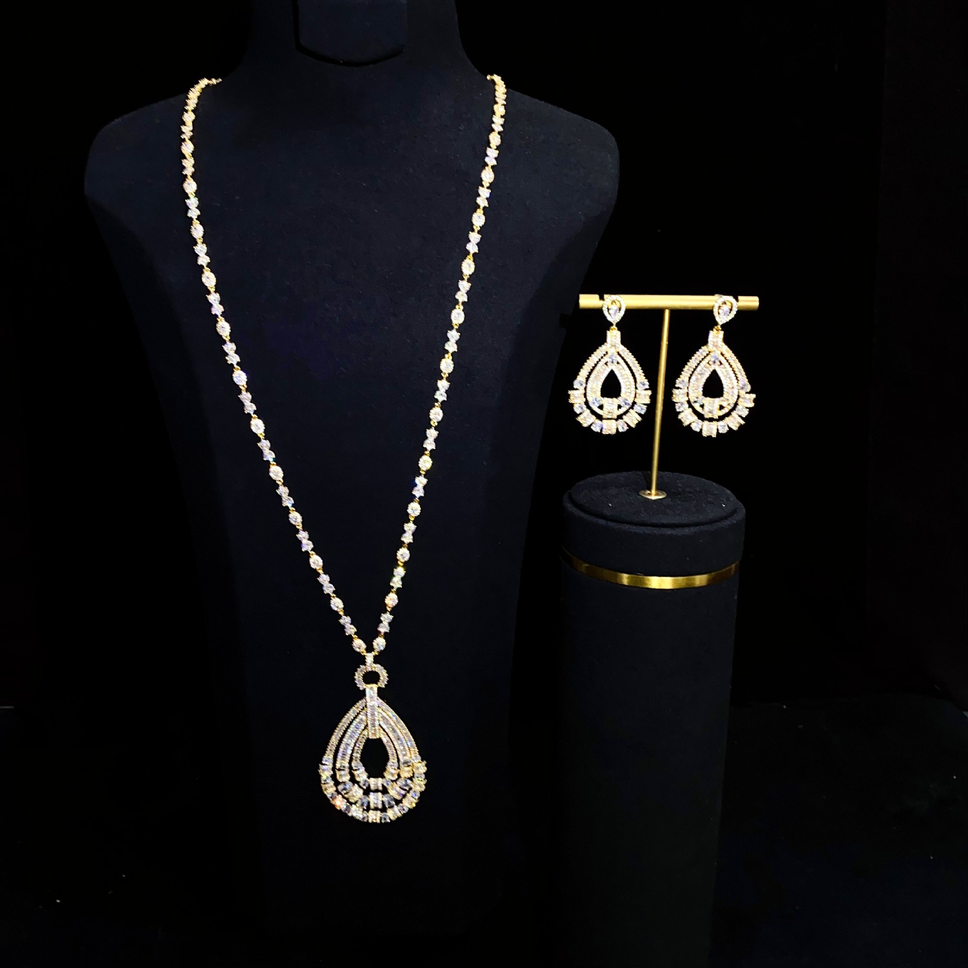 Luxury UAE Dubai Bridal Jewelr - مراجعة Women Fashion Uae وسعره